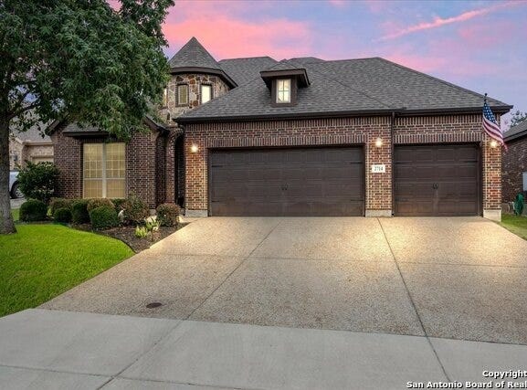 2714 Cedar Ridge Dr., New Braunfels, TX 78132