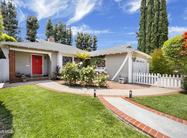 23204 Leonora Drive, Woodland Hills, CA 91367