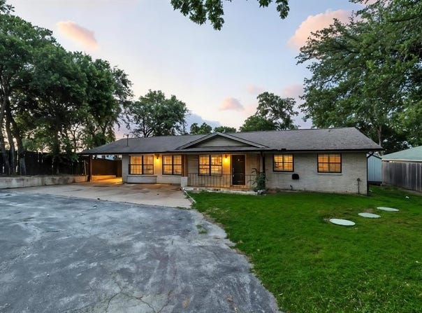 7070 Briar Road, Azle, TX 76020