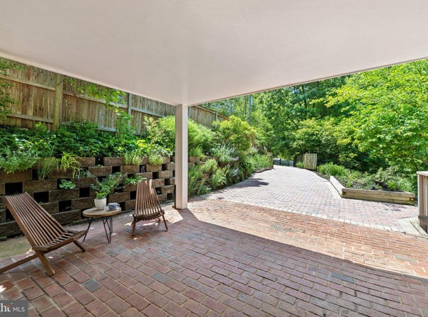 2323 N VERMONT STREET, ARLINGTON, VA 22207