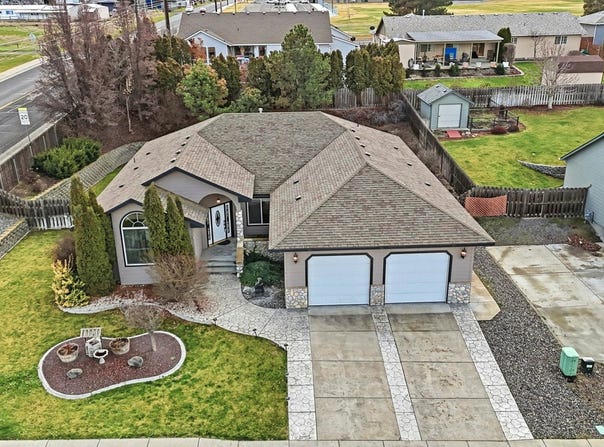 994 E Hurlburt Ave, Hermiston, OR 97838
