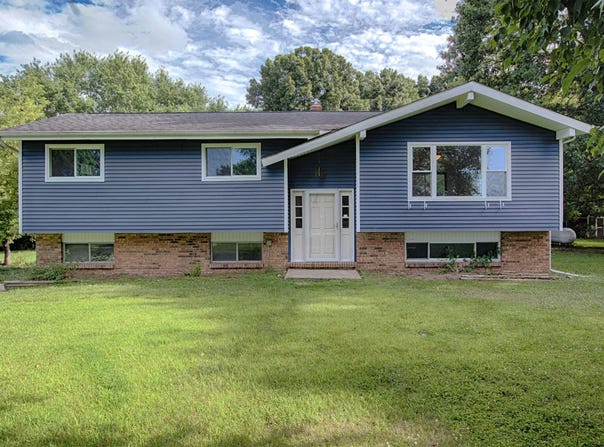 4101 W Hickory Road, Hickory Corners, MI 49060