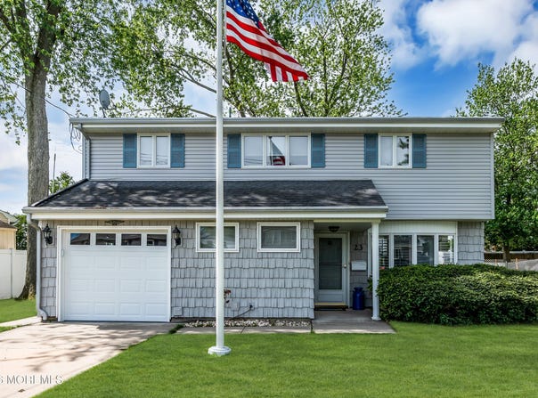 23 Albert Drive, Old Bridge, NJ 08857