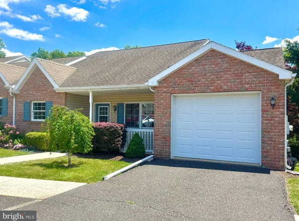 43 ELLEN Circle, POTTSTOWN, PA 19464