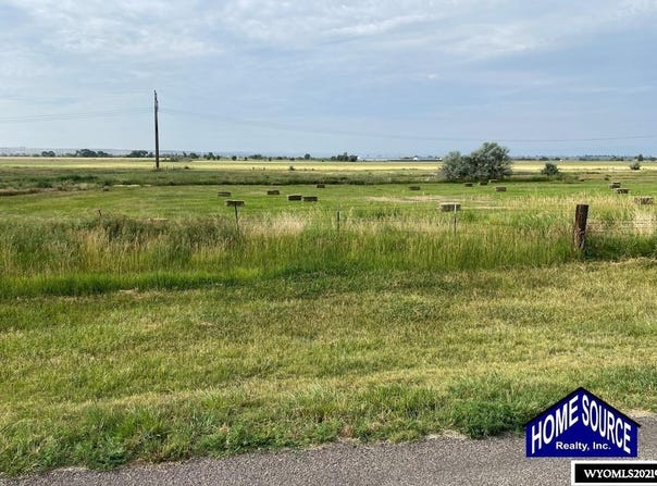 2015 Riverview Road, Riverton, WY 82501