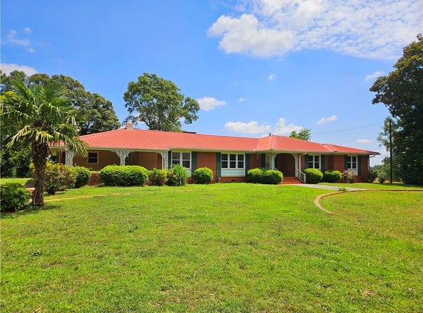 150 Prater Drive, Seneca, SC 29678