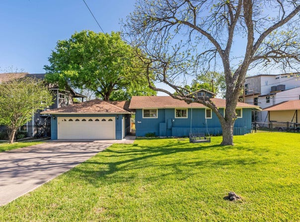 1707 Aztec Trail, Kingsland, TX 78639