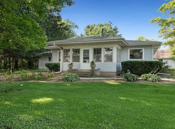 9466 W Pines, POLO, IL 61064
