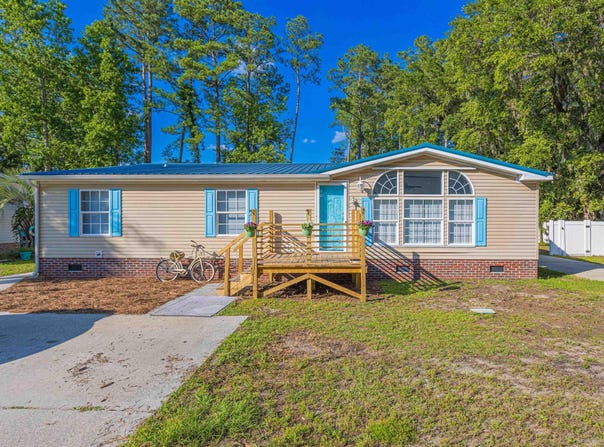 320 Misty Breeze Ln., Murrells Inlet, SC 29576