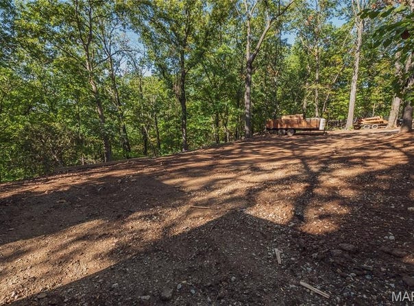 5909 Flint Ridge Road, Eureka, MO 63069