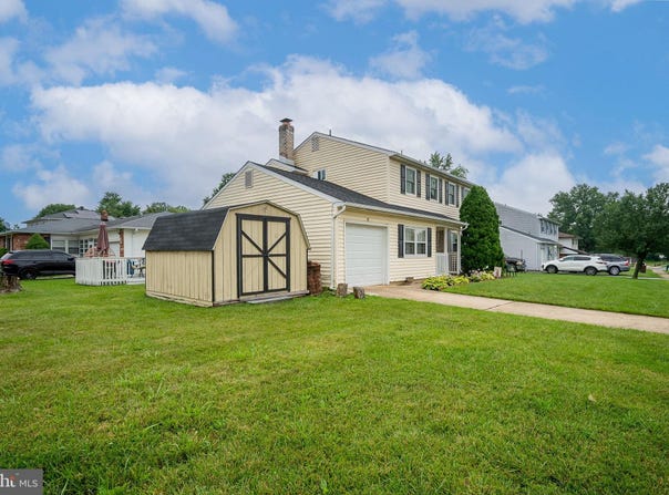 106 AUTUMN HORSESHOE BND, NEWARK, DE 19702