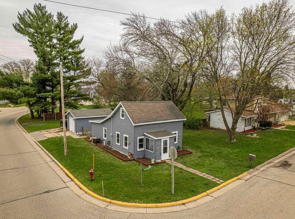 304 Mitchell Street, Belleville, WI 53508