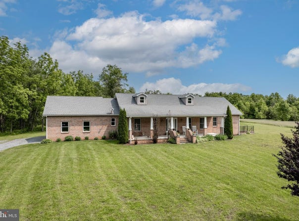 310 UPDYKE ROAD, LITTLESTOWN, PA 17340