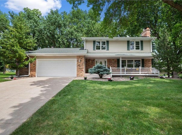 10856 Hyland Terrace, Eden Prairie, MN 55344