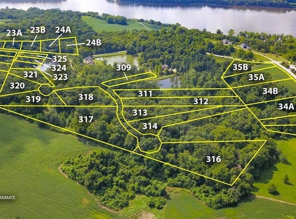319 Deer Trail Street, Golden Eagle, IL 62036