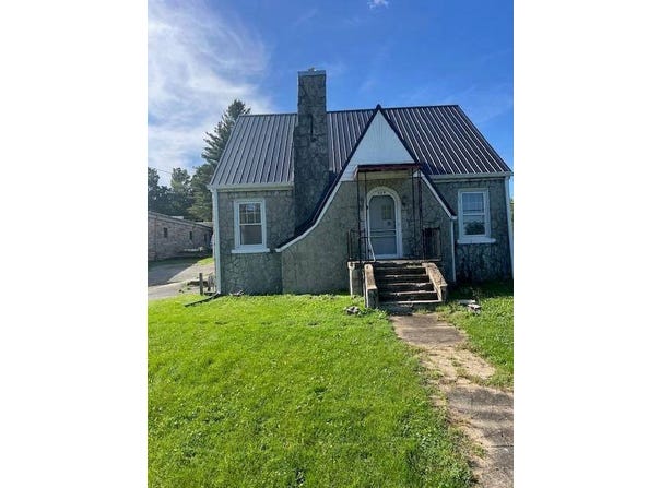 504 Burkesville St, Columbia, KY 42728