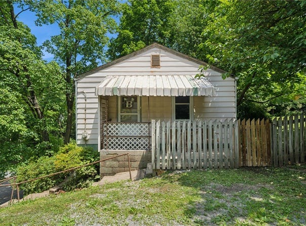 203 Clever Ave, McKees Rocks, PA 15136