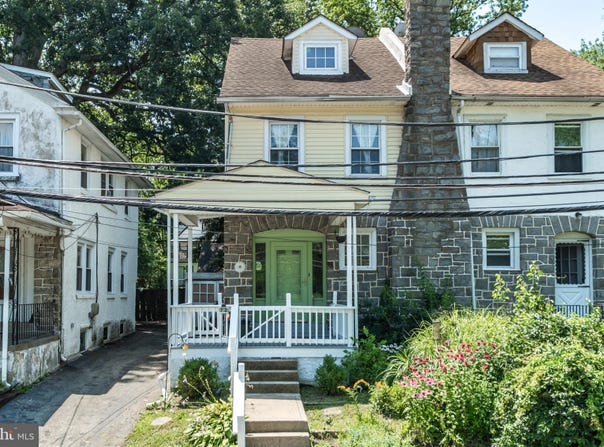 72 CLOVER, LANSDOWNE, PA 19050
