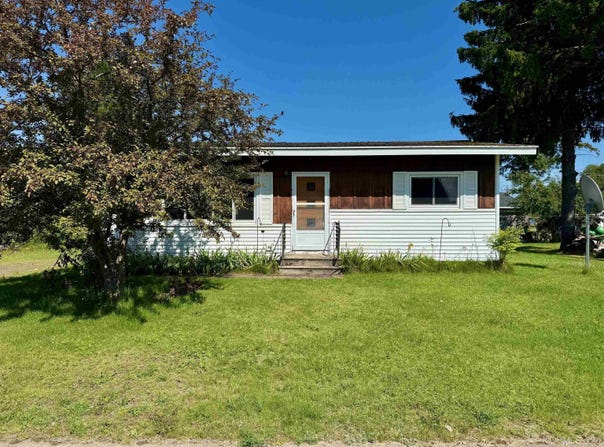 216 Hemlock, Republic, MI 49879