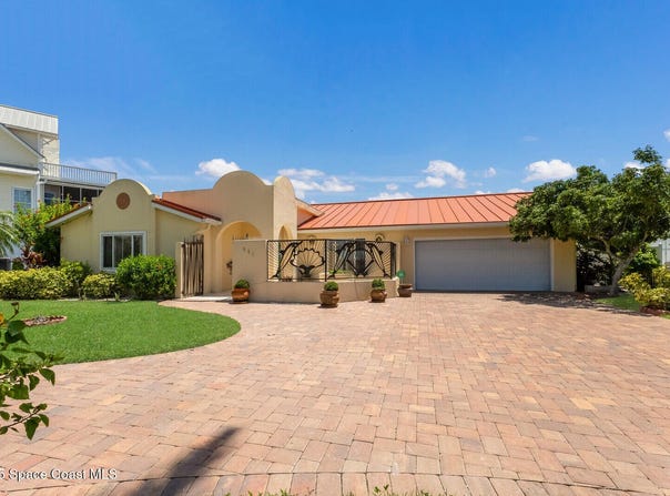 811 Arlington Road, Palmetto, FL 34221