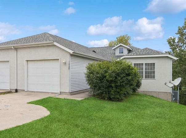 1428 Kenai Ct, Coralville, IA 52241