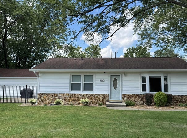 5330 W Hillcrest Drive, Ellettsville, IN 47404