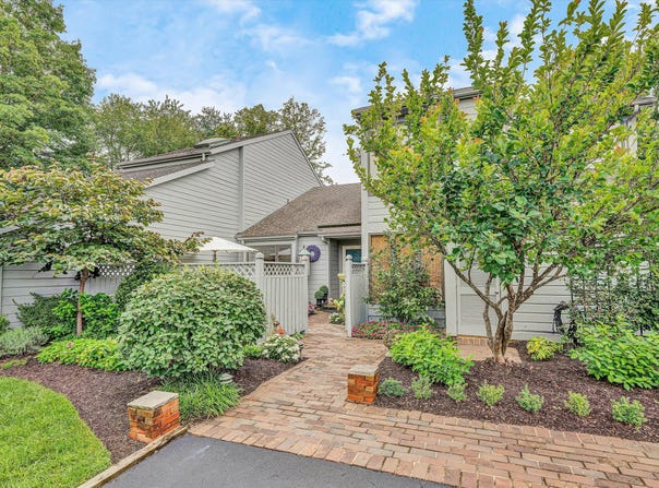 2553 South Clearing RD, Salem, VA 24153
