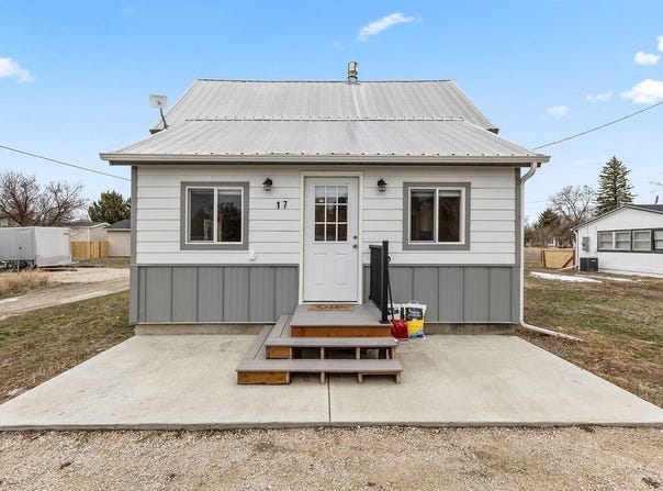 17 Second Avenue, Fromberg, MT 59029