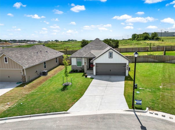 301 State LOOP, Troy, TX 76579