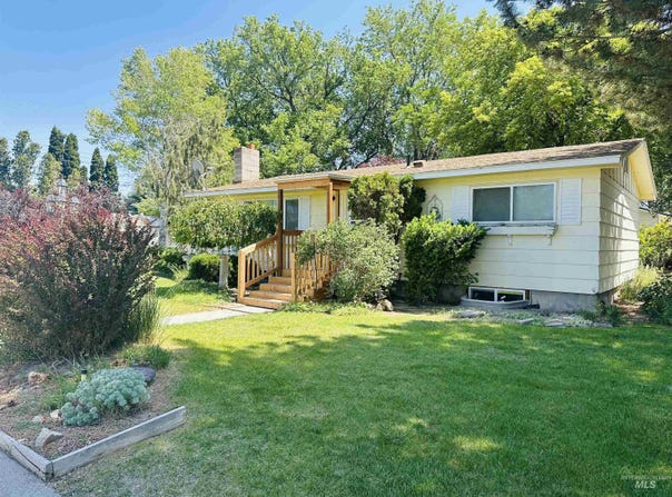 2901 Almo Ave, Burley, ID 83318