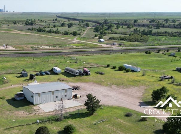 1998 N Chmelka Road, Holcomb, KS 67851