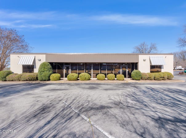 57 Directors Row, Jackson, TN 38305