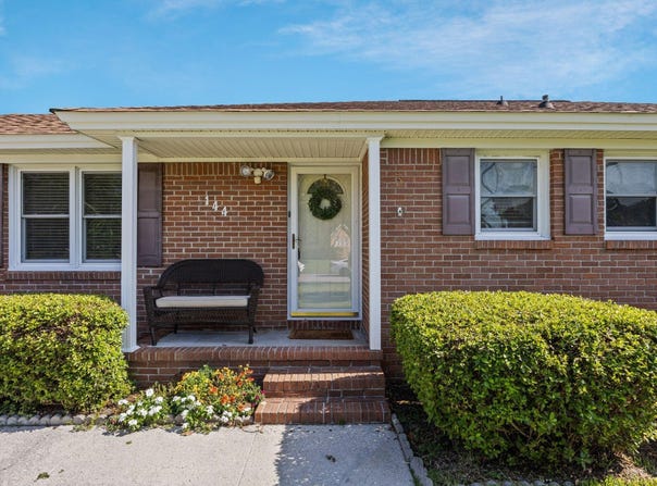 144 Camelot Drive, Goose Creek, SC 29445