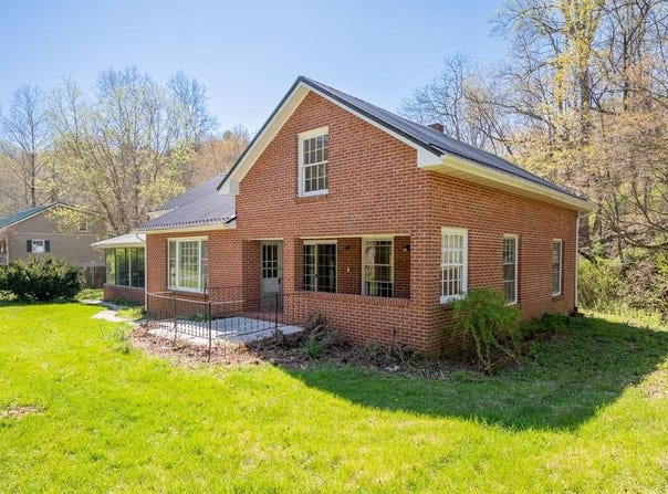 1473 Slate Spring Branch Rd., Wytheville, VA 24382