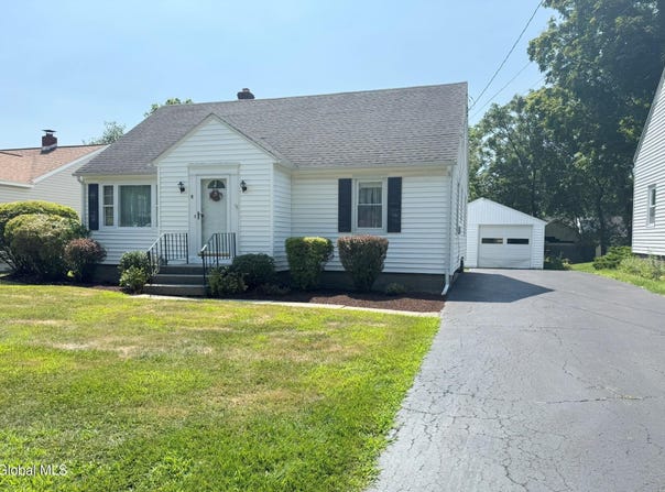 8 Prout Avenue, Brunswick, NY 12180