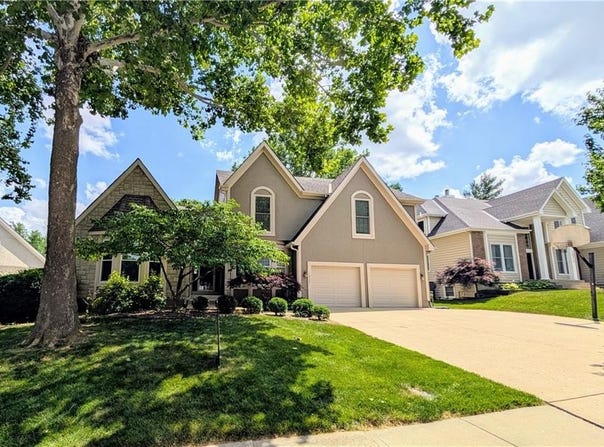 10209 W 126th Street, Overland Park, KS 66213