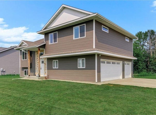 475 Bryant Street E, Rush City, MN 55069