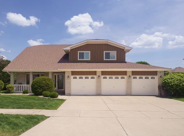 22021 Neptune Lane, Richton Park, IL 60471