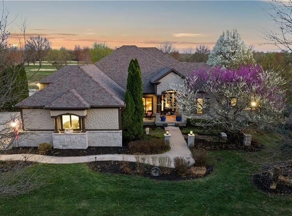 23985 Saint Andrews Court, Paola, KS 66071