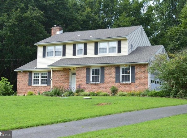 22 THE HORSESHOE, NEWARK, DE 19711