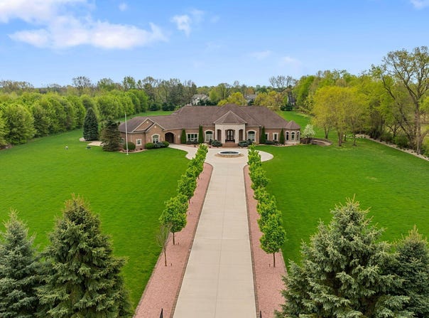 30217 Stratford Court, Niles, MI 49120