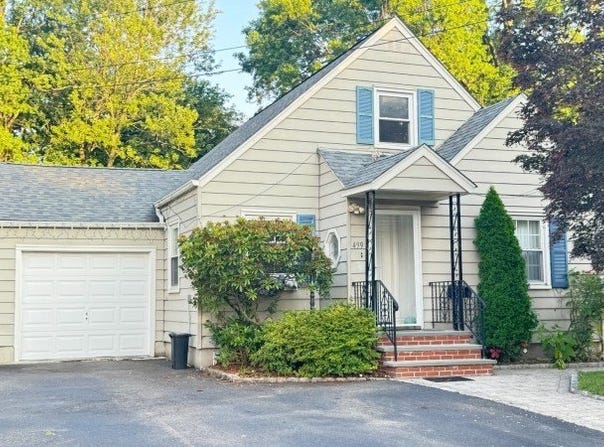 499 MT. PROSPECT AVE, Clifton City, NJ 07012-1304