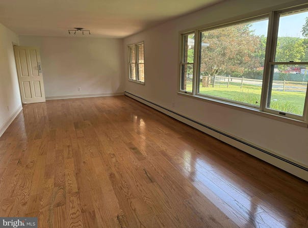 136 SCHOOLHOUSE LANE, GLEN MILLS, PA 19342