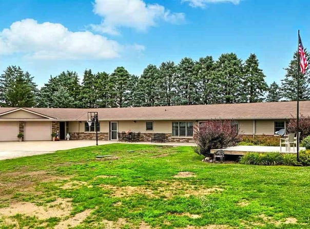 3056 Underood Ave, Crawfordsville, IA 52621