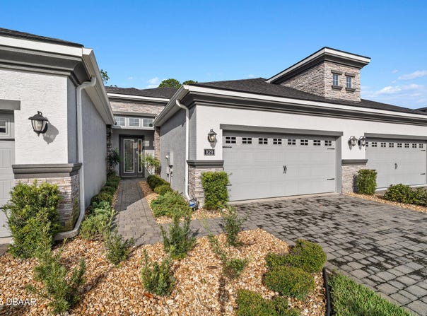 829 Pinewood Drive, Ormond Beach, FL 32174