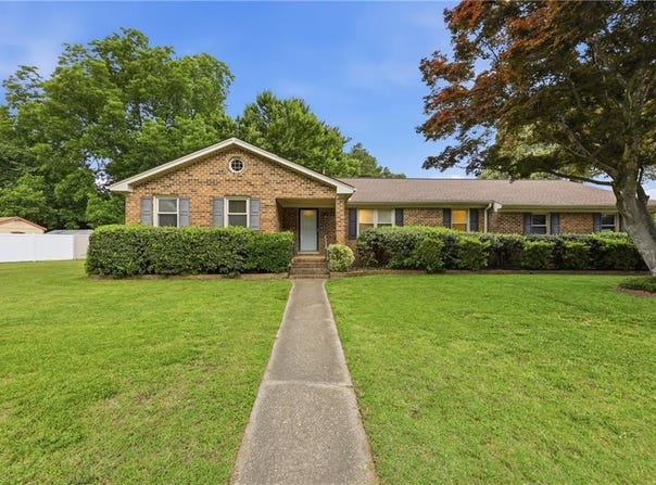 424 Rebel Road, Chesapeake, VA 23322