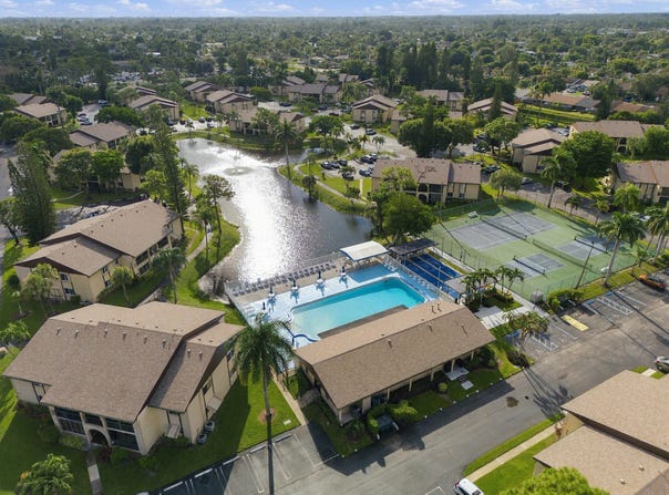 313 PINE RIDGE Circle, Greenacres, FL 33463