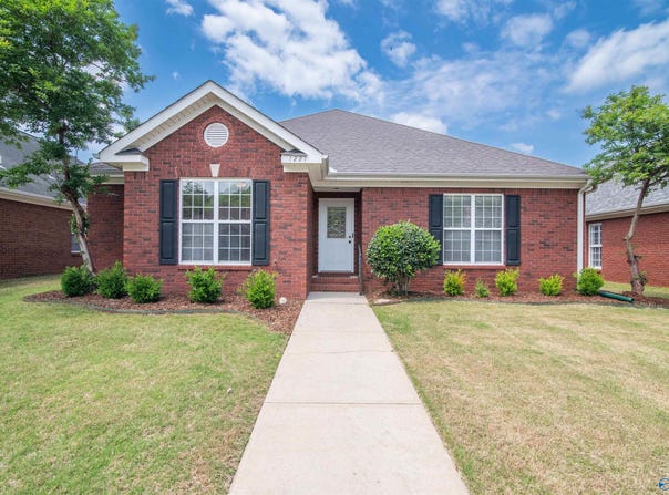 1221 Excalibur Drive SW, Decatur, AL 35603