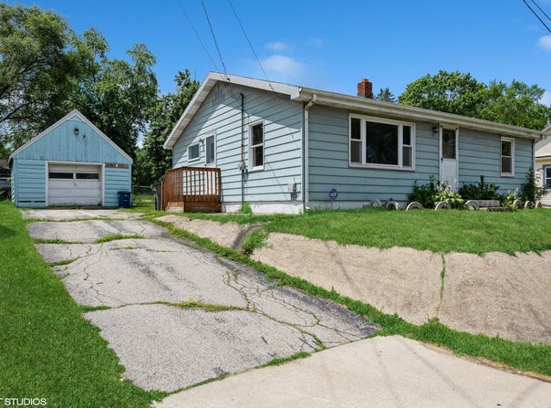 2905 E Michigan Boulevard, Trail Creek, IN 46360
