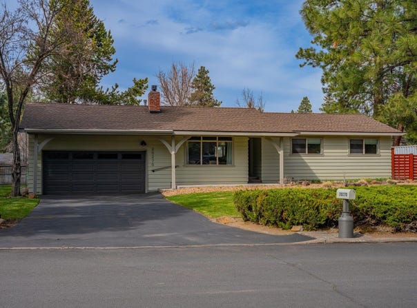 20270 Fairway Drive, Bend, OR 97702